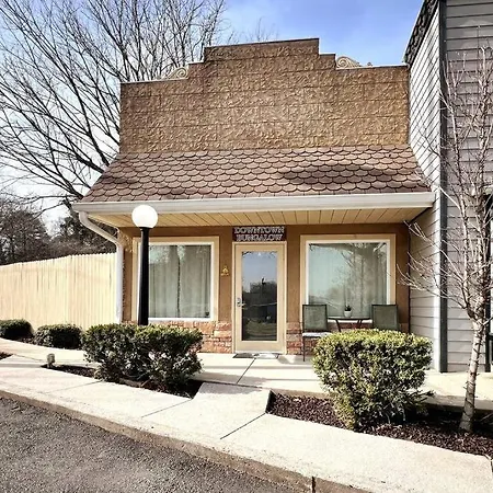 Haven At Hazel~Downtown Bungalow Demorest Exterior photo
