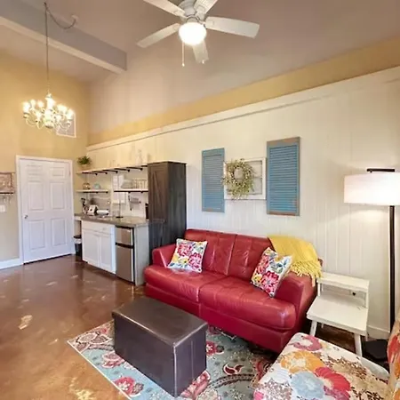 Haven At Hazel~Downtown Bungalow Demorest Exterior photo