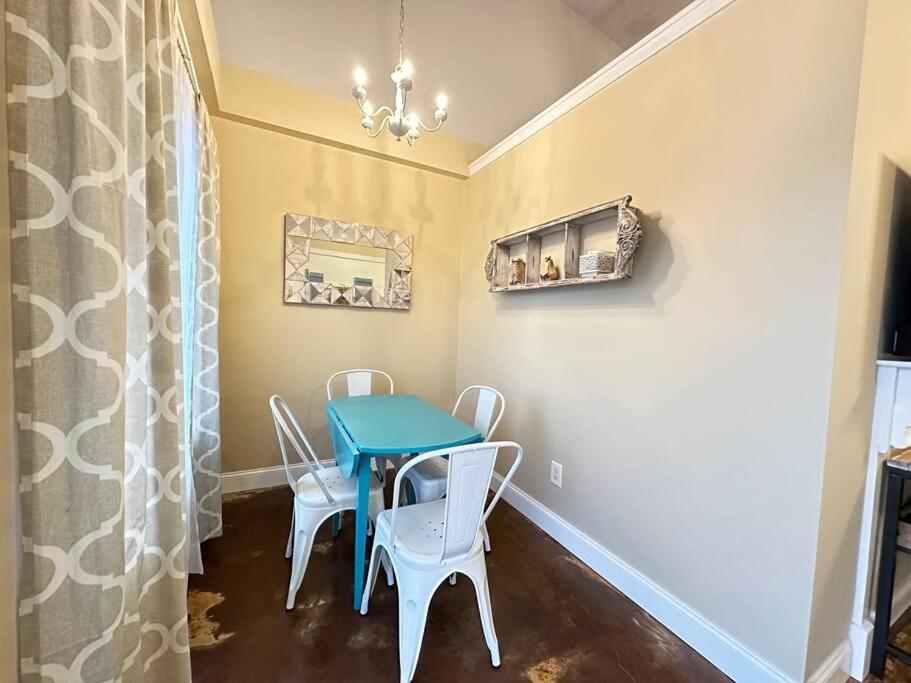 Appartement Haven At Hazel~downtown