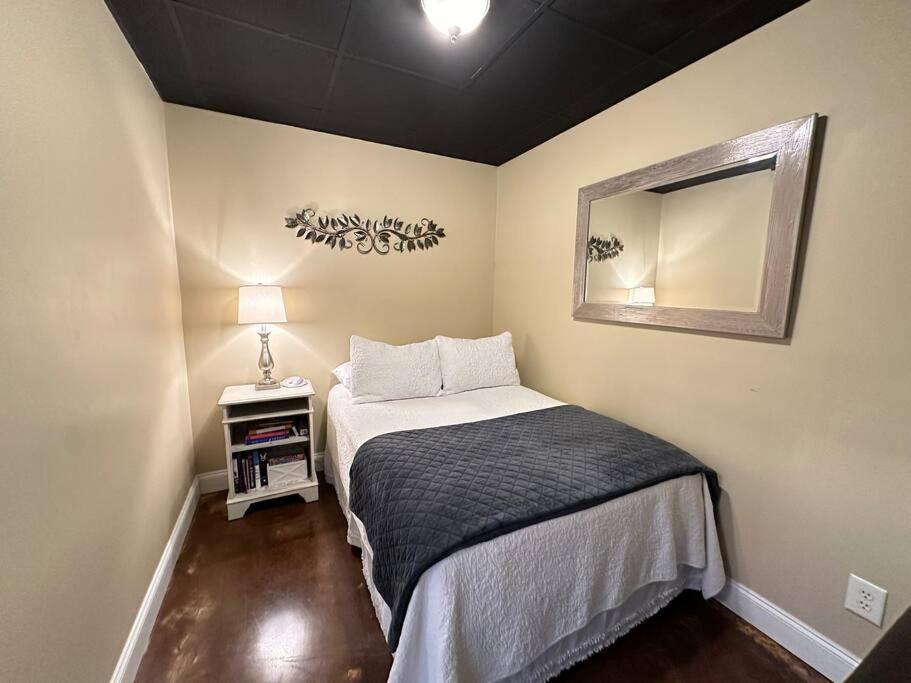 Haven At Hazel~downtown * Demorest